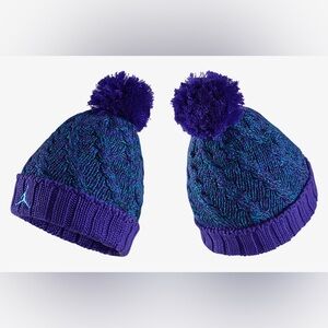 Jordan unisex beanie w Pom Pom